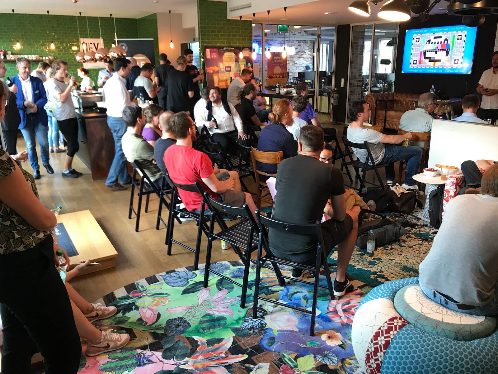 Tech'n'Drinks Performance Testing in the Cloud Lars Wolff No 3
